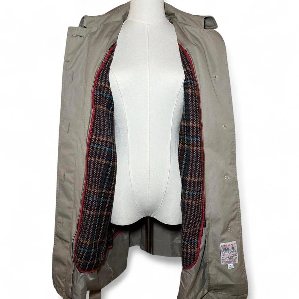 London Fog Classic Tan Trench Coat - Picture 4 of 8